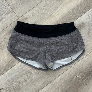 Lululemon speed up low rise 2.5in short